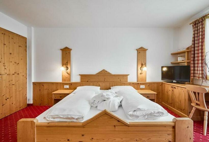 Номер Стандарт с Балконом, Wellness Sporthotel Ratschings