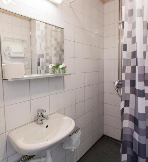Четырехместный Номер Стандарт, Strandnäs Hotell