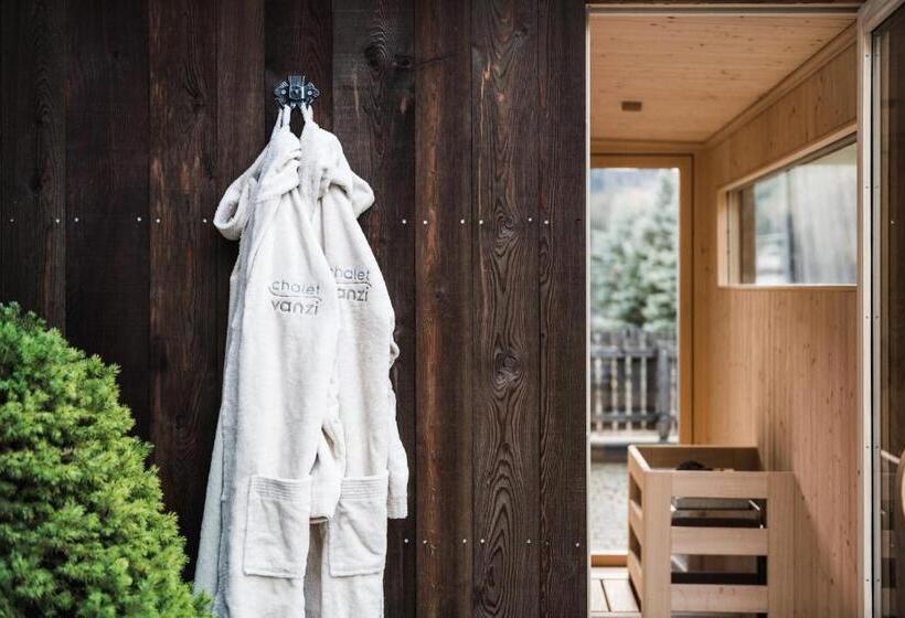 标准工作室, Chalet Vanzi