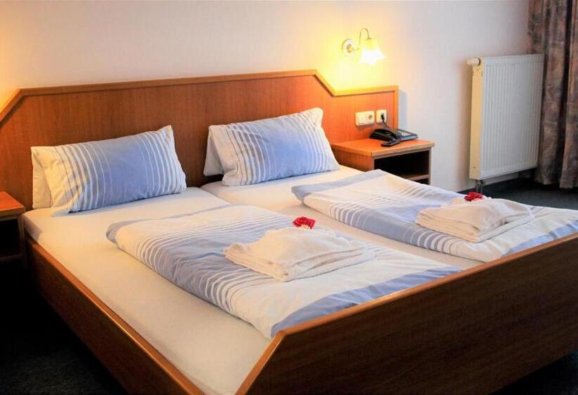 标准间, Waldhotel Feldbachtal
