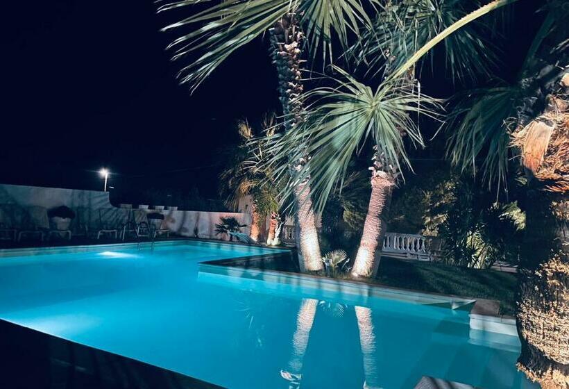 آپارتمان 1 خوابه با چشم‌انداز دریا, Manca Residence