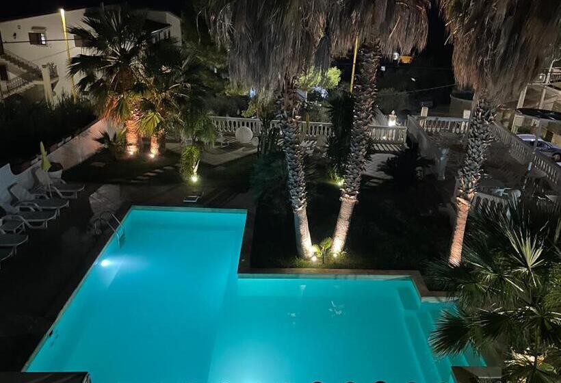 آپارتمان 1 خوابه با چشم‌انداز دریا, Manca Residence