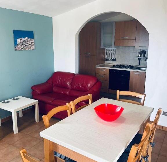 آپارتمان 1 خوابه با چشم‌انداز دریا, Manca Residence