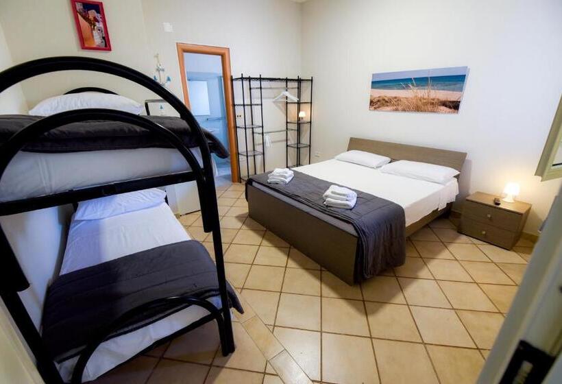 Четырехместный Номер Стандарт, B&b Macchia Mediterranea