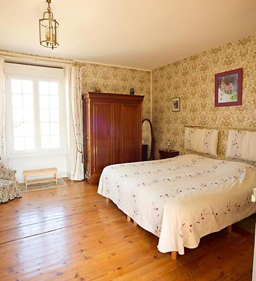 Номер Стандарт Трехместный, Domaine Saint Hilaire