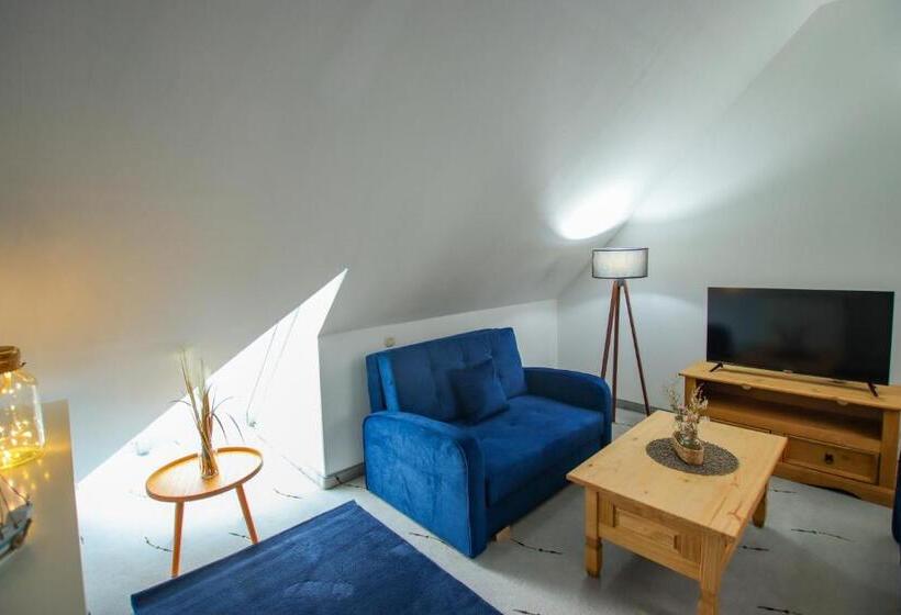 Полулюкс, Inselhotel Kleiner Bodden