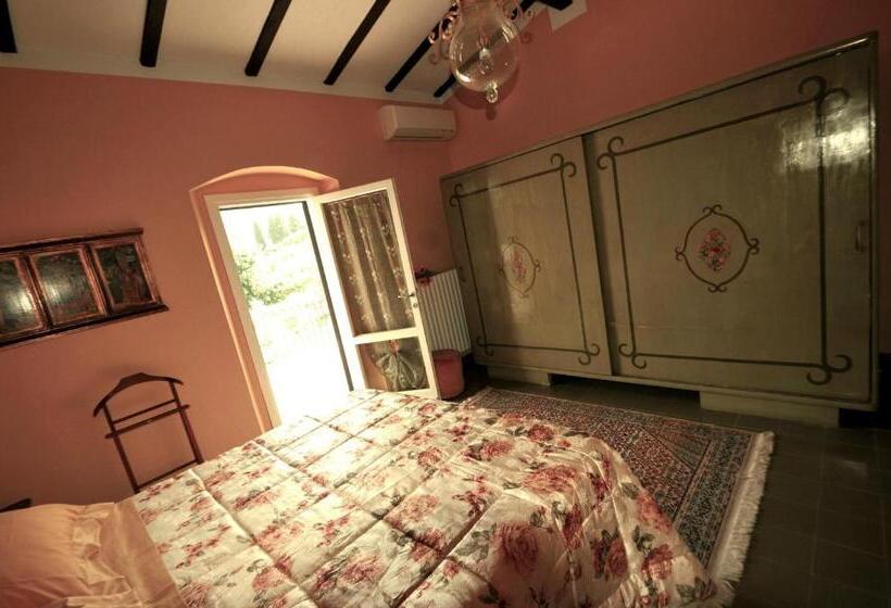 Семейный Номер, Olivia B&b And Apartment