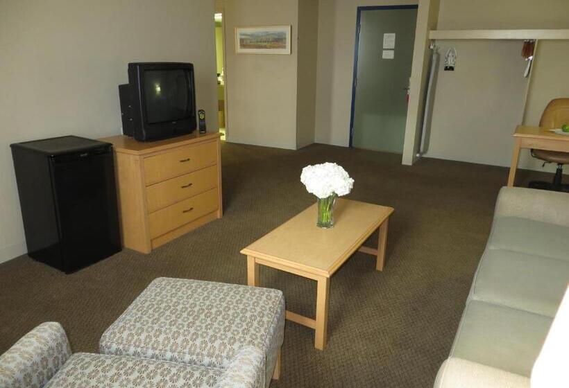 エクゼクティブスイート, Edmonton Inn And Conference Centre