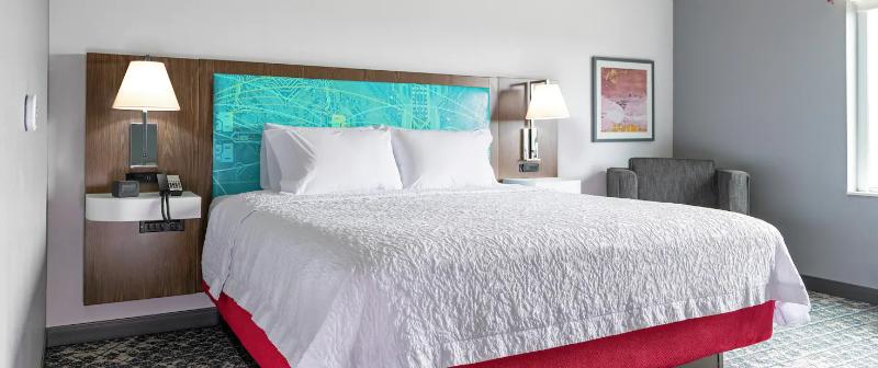 Номер Стандарт, Hampton Inn & Suites Cathedral City