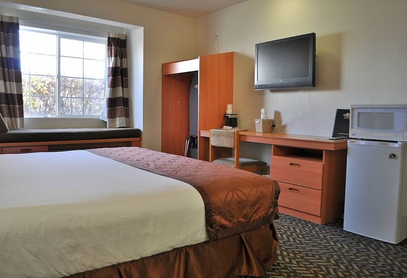 Номер Стандарт Кровать Кинг Адаптированный для Инвалидов, Microtel Inn & Suites By Wyndham Salt Lake City Airport