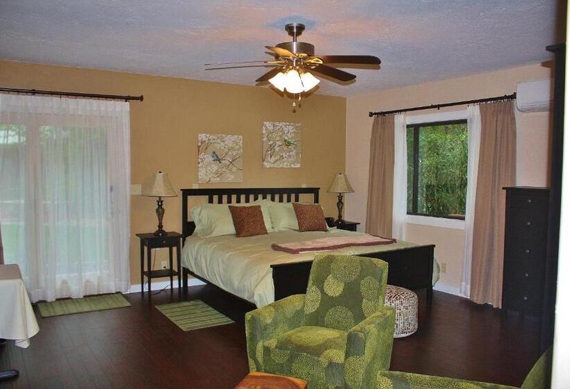 Президентский Люкс, The Inn At Shasta Lake