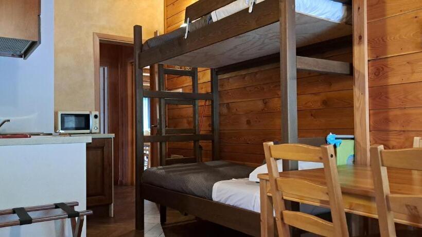 Четырехместный Номер Стандарт, Trout Lodge