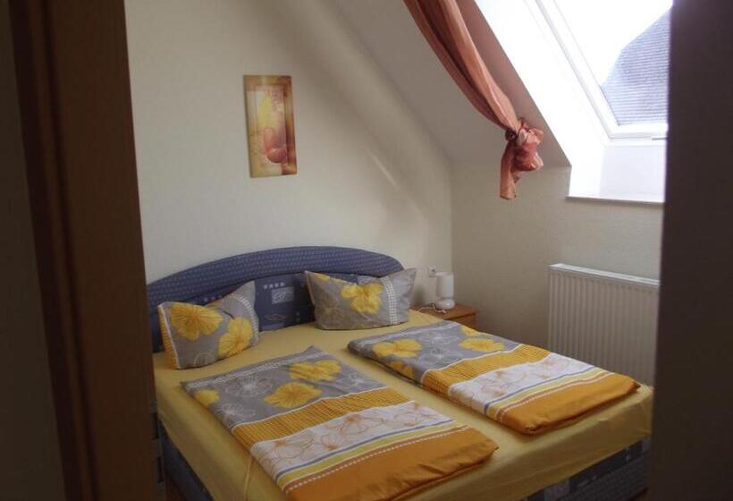 Апартаменты 2 Спальни, Pension Lindenhof