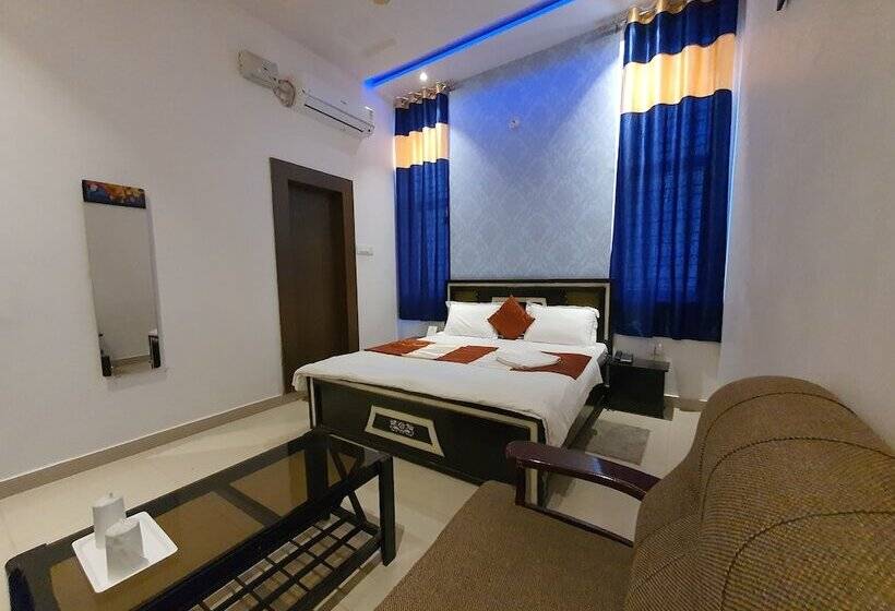 Номер Deluxe, Pinaki Inn