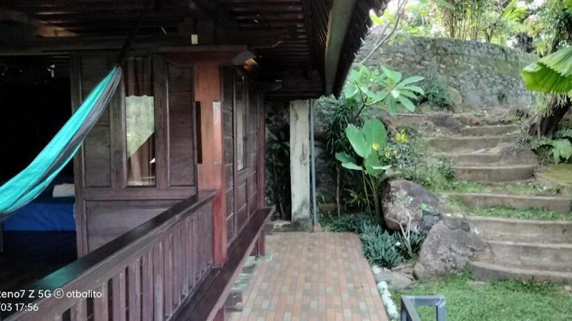 Номер Стандарт Вид на Сад, D Kailash Retreat