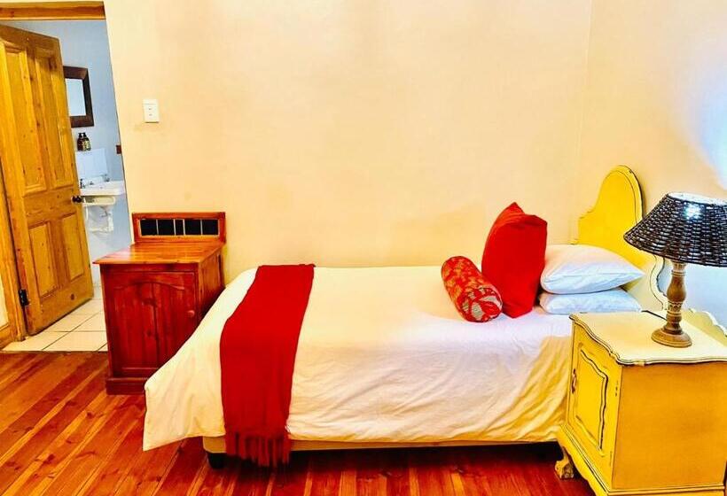 Номер Стандарт, Travalia Guest Farm