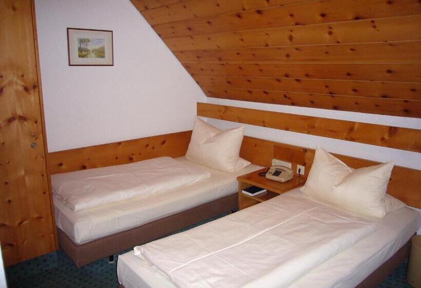经济房, Akzent Hotel Schranne