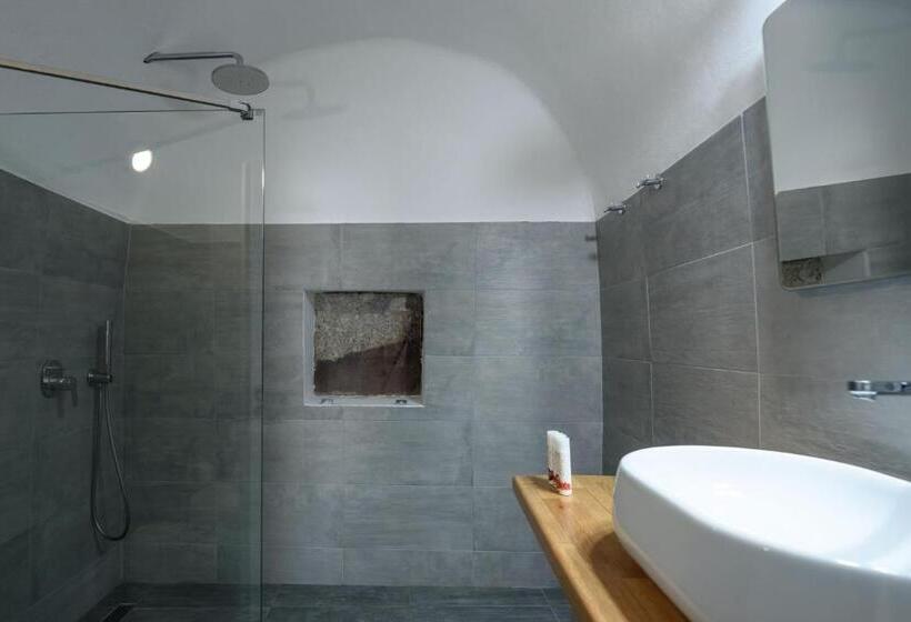 Suite, Heliotopos