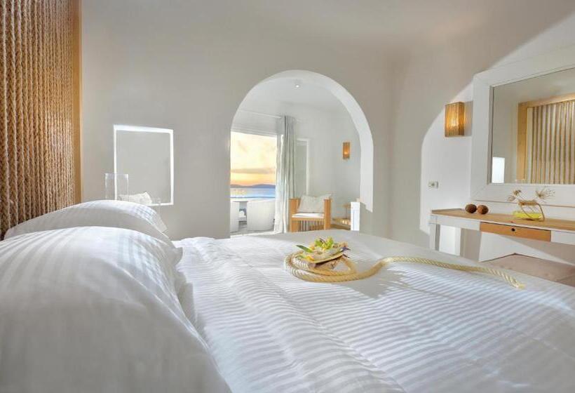 اتاق اساندارد با چشم‌انداز جانبی به دریا, Saint John Hotel Villas & Spa