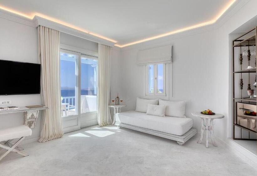 جناح جونيور مطلّ علي البحر, Saint John Hotel Villas & Spa