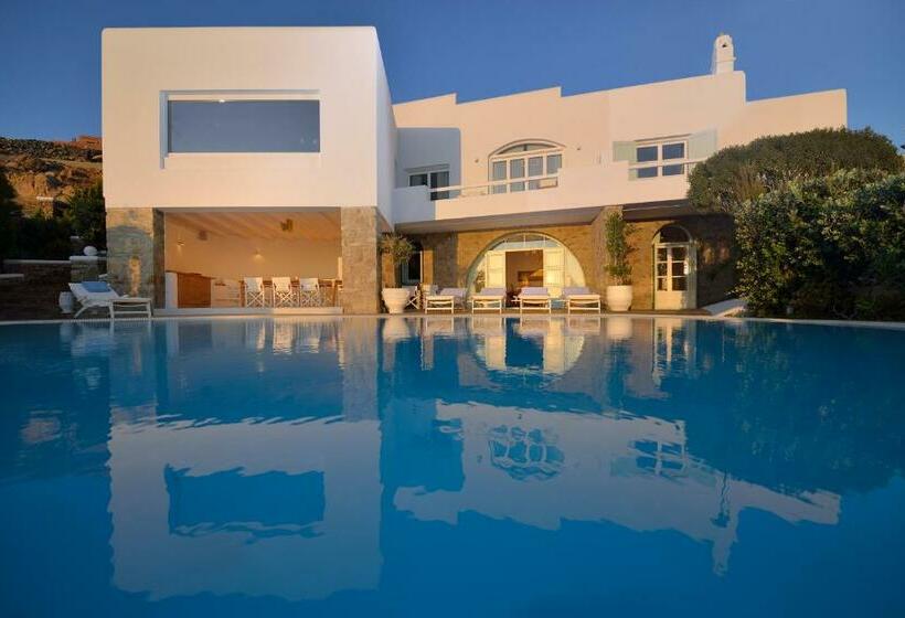 ویلای 5 خوابه, Saint John Hotel Villas & Spa