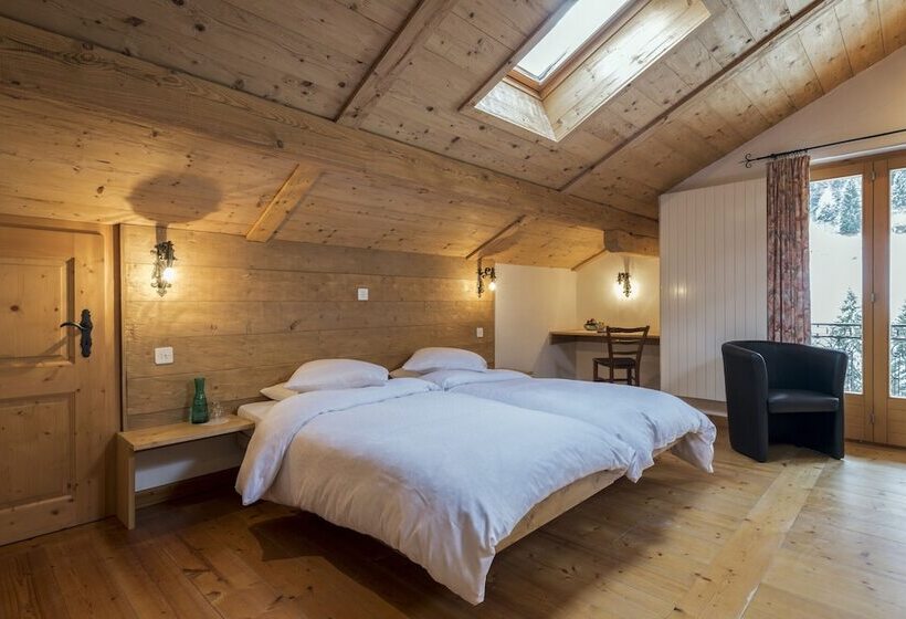 Номер Стандарт Трехместный, La Vallée Hôtel &spa