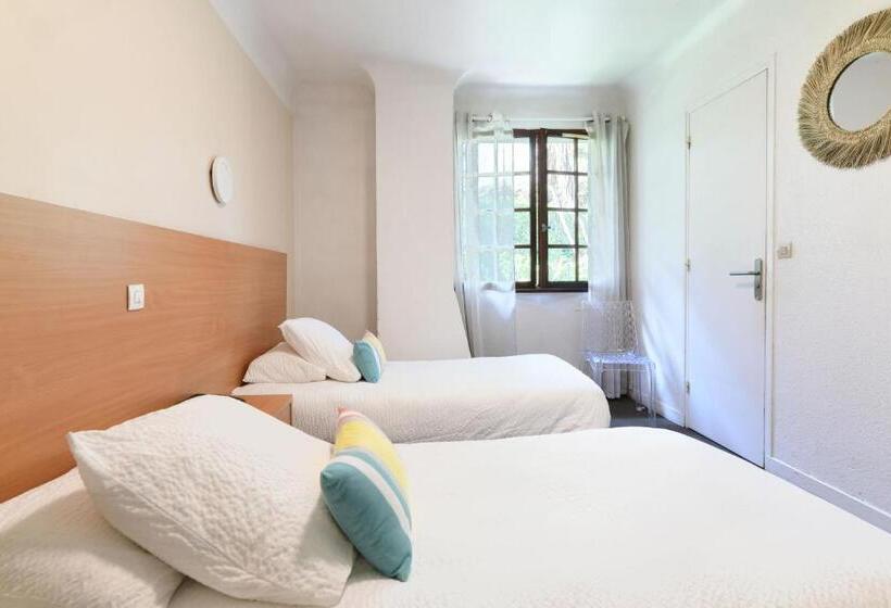 Номер Стандарт, Hôtel Val Flores Logis