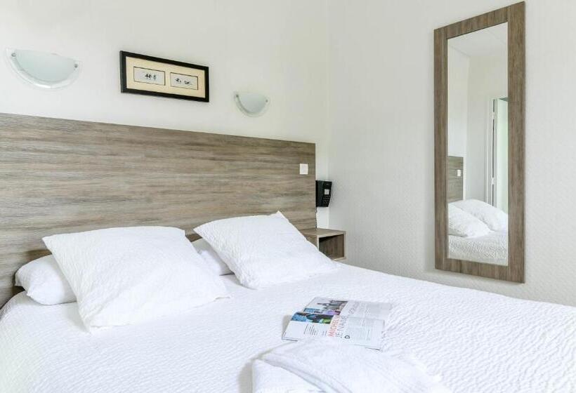 Номер Комфорт, Hôtel Val Flores Logis