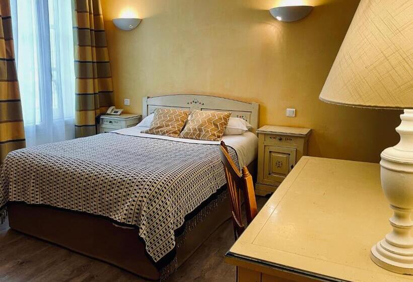 اتاق استاندارد, Logis Hôtel De La Tête Noire