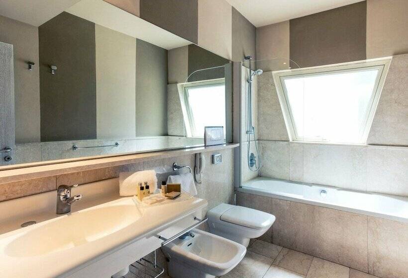 Номер Deluxe, Th Tirrenia   Green Park Resort