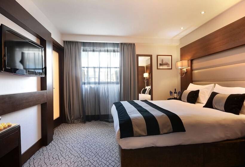 Номер Клуб, Park Grand London Lancaster Gate