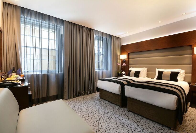 Номер Клуб, Park Grand London Lancaster Gate