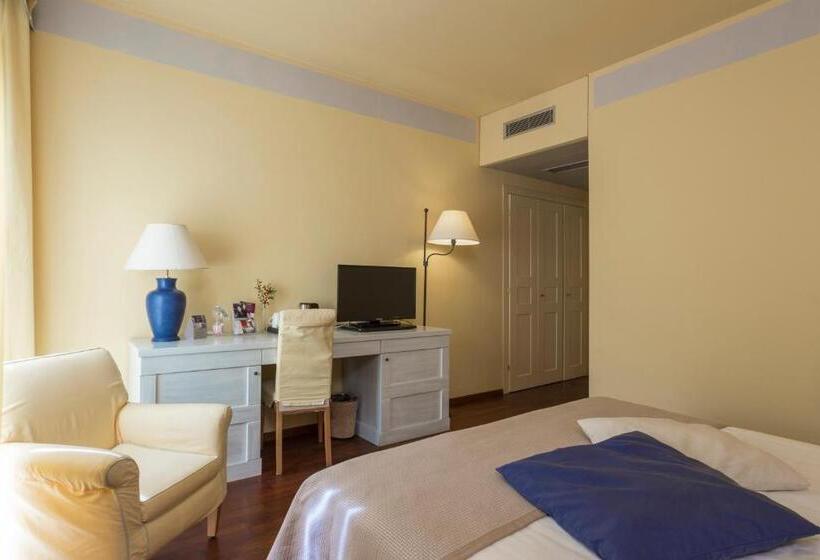 Номер Superior, Th Tirrenia   Green Park Resort