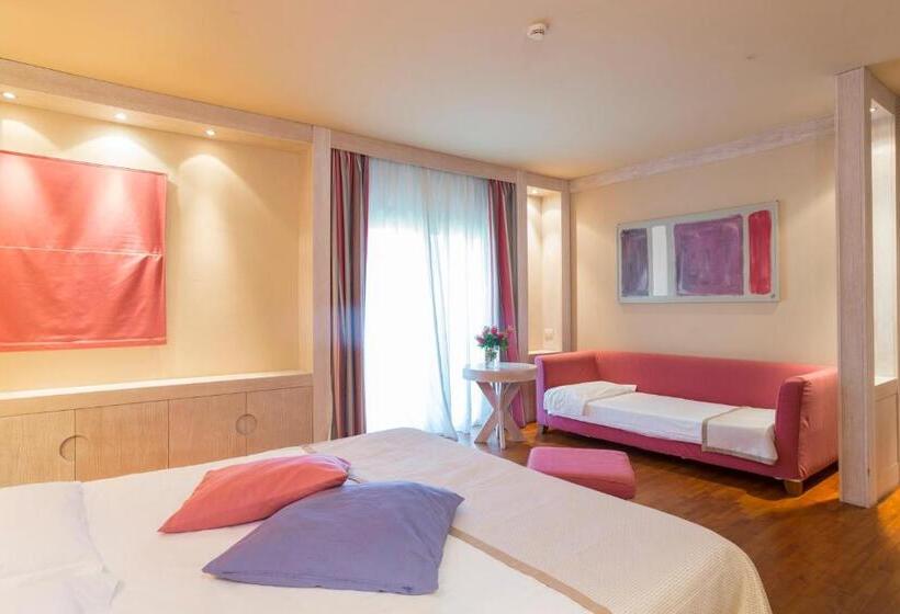 Трехместный Номер Deluxe, Th Tirrenia   Green Park Resort