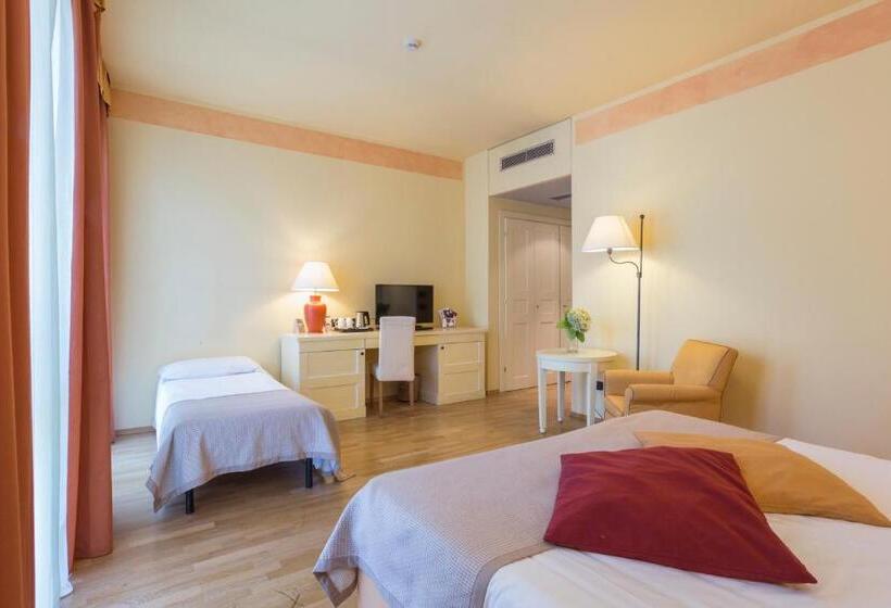 Трехместный Номер Superior, Th Tirrenia   Green Park Resort
