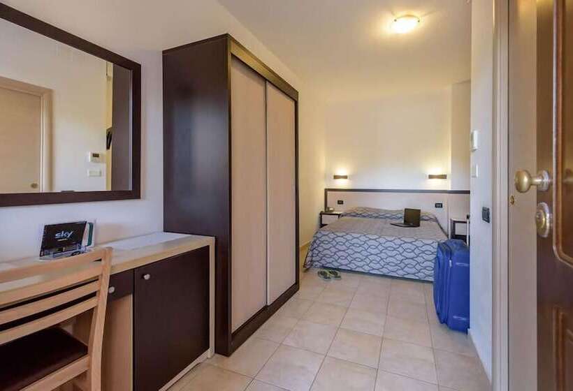 غرفة سوبيريور رباعية, Albergo Il Giardino