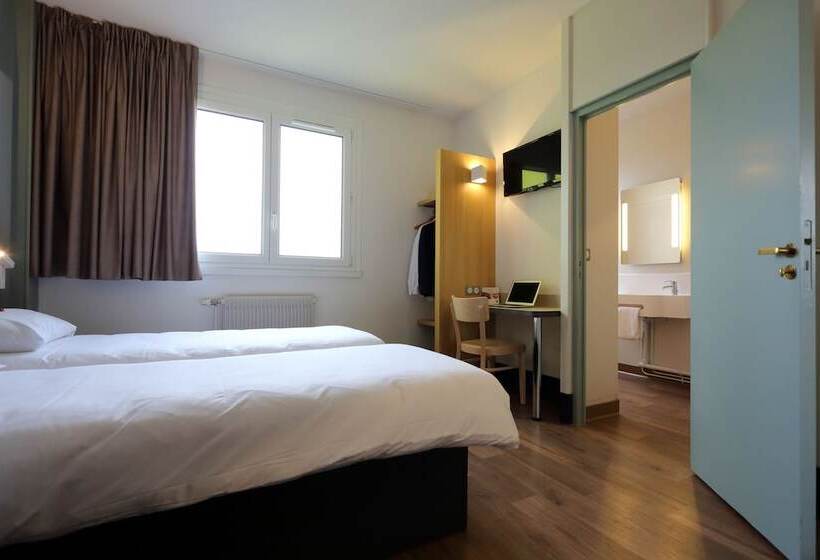 Номер Стандарт, B&b Hotel Chaumont