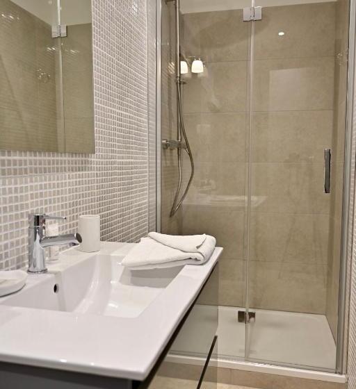 Номер Deluxe Кровать Кинг, Hôtel La Petite Bohème