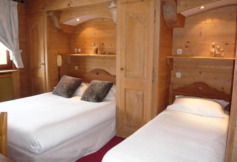 غرفة قياسية ثلاثية, Le Caprice Des Neiges