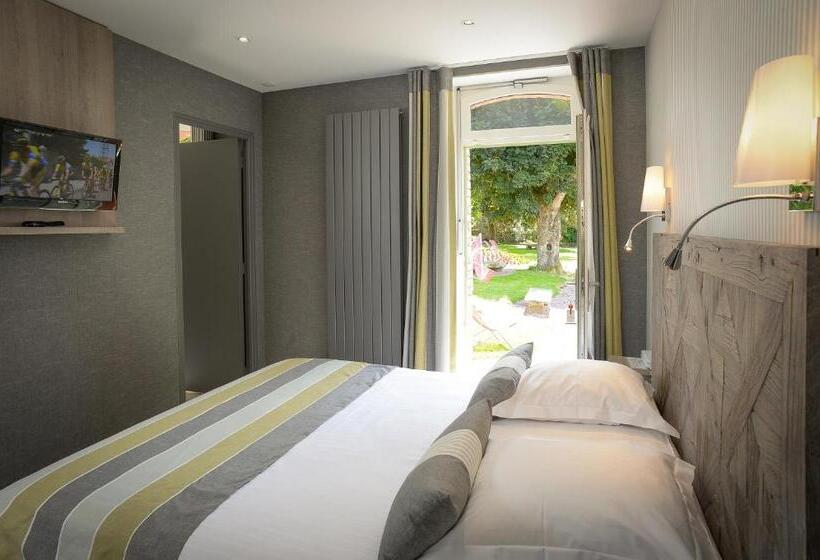 Семейный Номер Вид на Сад, Logis Auberge De La Sélune