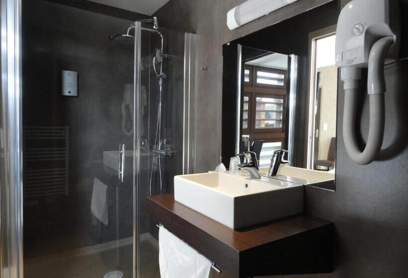 غرفة كومفورت, Logis Hôtel Le Vert Galant