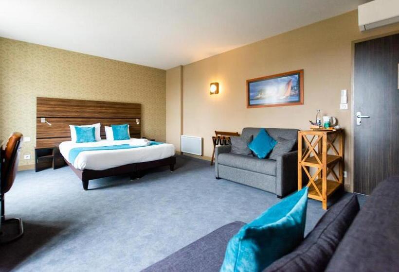 غرفة قياسية ثلاثية, Logis Hôtel Le Vert Galant