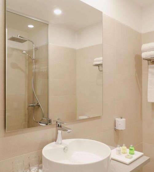 Номер Стандарт, NH Montevideo Columbia