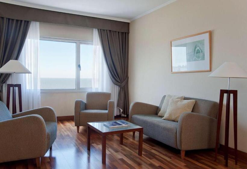 Семейный Номер, NH Montevideo Columbia