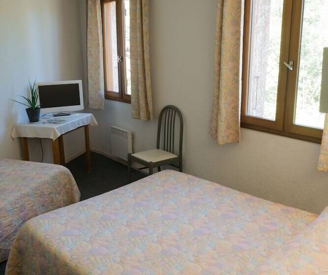 Номер Стандарт Трехместный, Auberge Le Semnoz