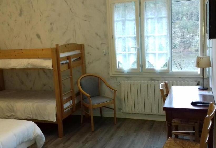Четырехместный Номер Стандарт, La Cremaillere
