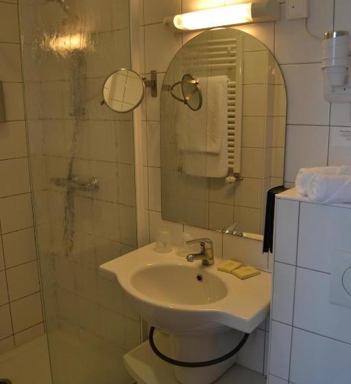 Номер Стандарт Вид на Город, Hôtel La Porte Saint Pierre Logis Hôtel Intra Muros