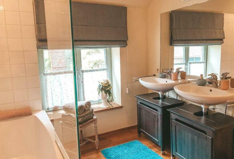 Deluxe room with river view, Hoeve Westdijk