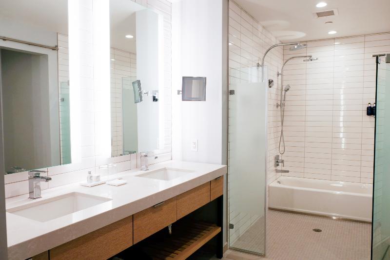 스위트 킹사이즈 침대, The Viv Hotel, Anaheim, A Tribute Portfolio