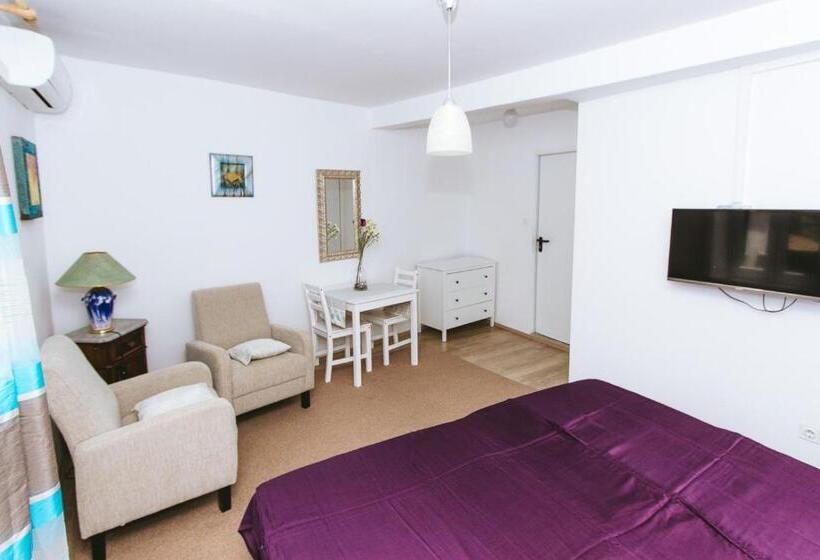 اتاق استاندارد, Apartments And Rooms Ille